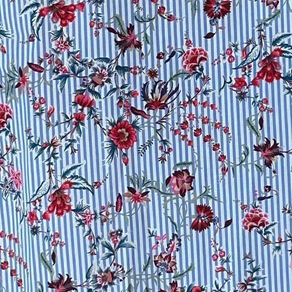 Aina Be Floral Top  - Picture 7 of 8